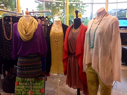 Retail Therapy Mannekin